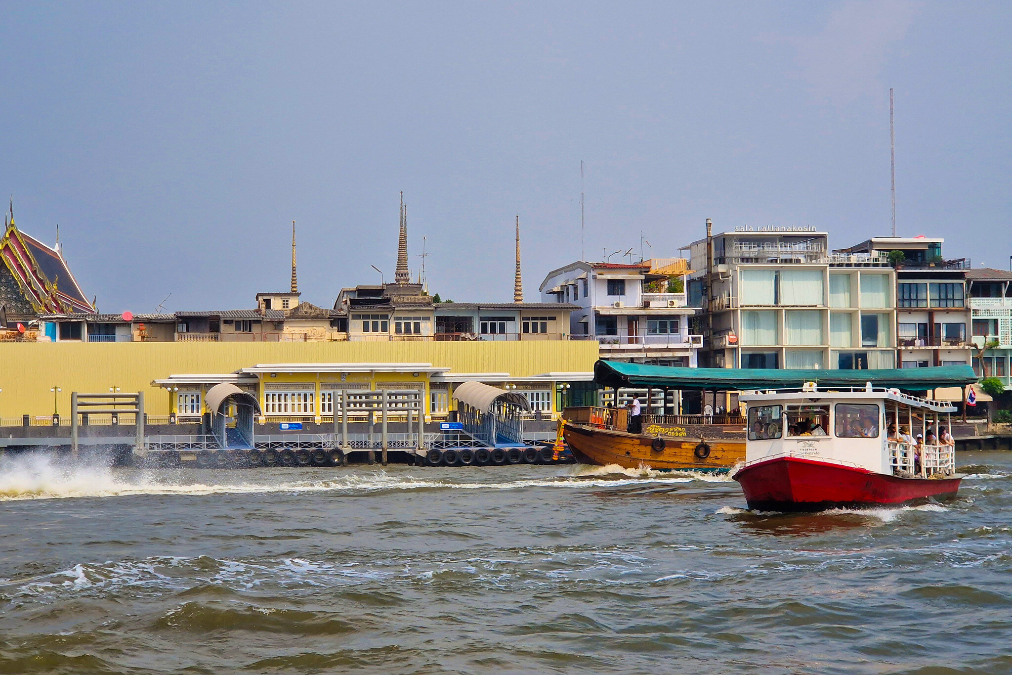 Bangkok 1_Easy-Resize.com